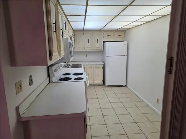 959 SE 2nd Avenue #204, Deerfield Beach, FL 33441