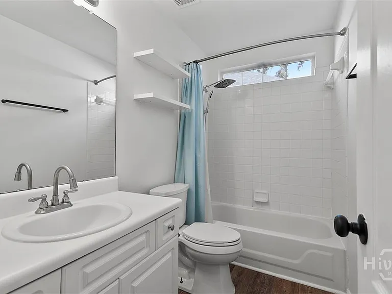 110 Saint Ives Way — Photo 23
