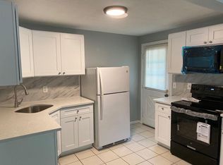 317 Washington St APT 2, Braintree, MA 02184