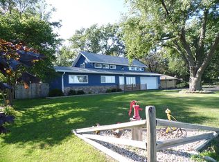 1352 S Hieland Rd, Saint Anne, IL 60964