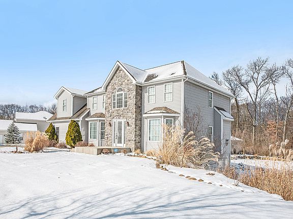 2nd image of 6393 Markham Ln