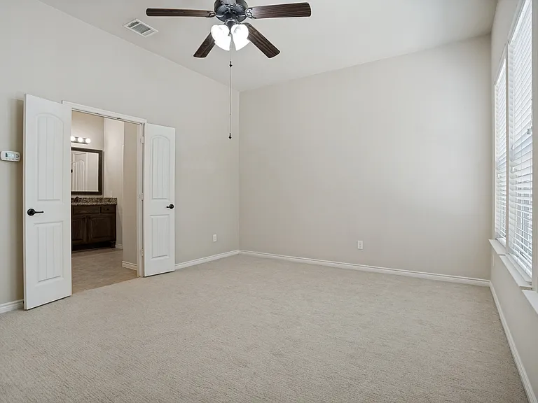 9404 National Pines Dr — Photo 17