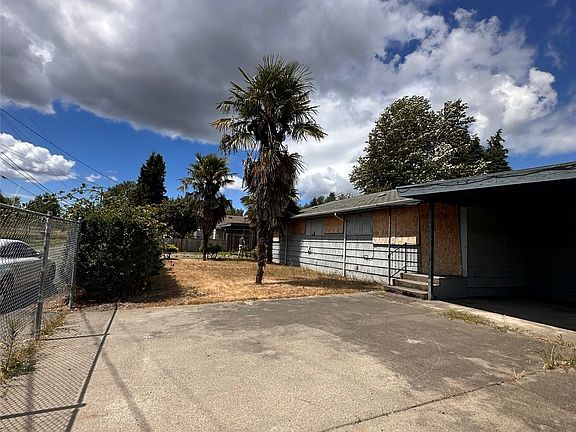 4th image of 10915 58th Street Ct E