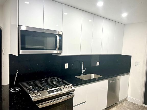 5th image of 3711 SW 58th Ave #0