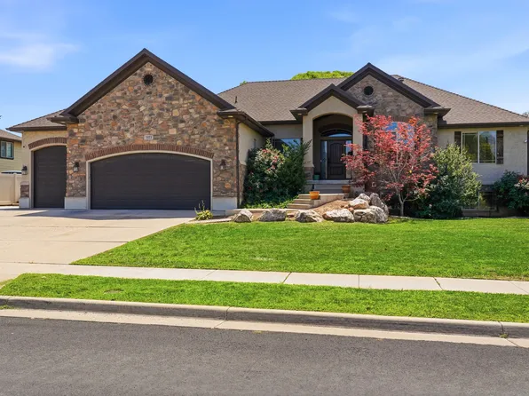 3323 W 1680 N, Clinton, UT 84015