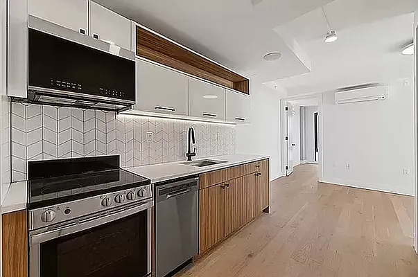 Rented by REAL New York | media 30