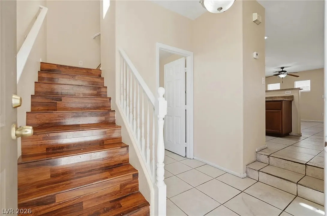 3 bed, 2.5 bath, 1130 sqft, $1,595 — Photo 2