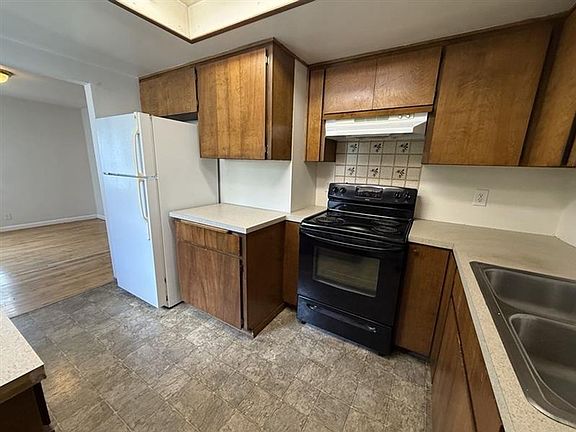 4th image of 4429 SE Witch Hazel Rd