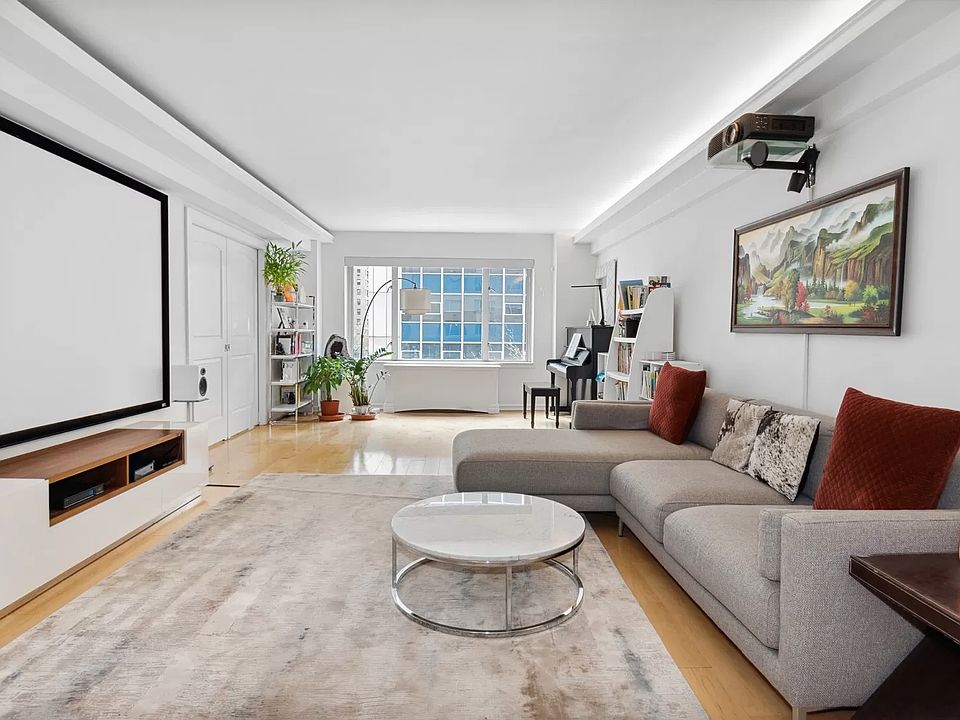 1st image of 200 E 57th St APT 3L