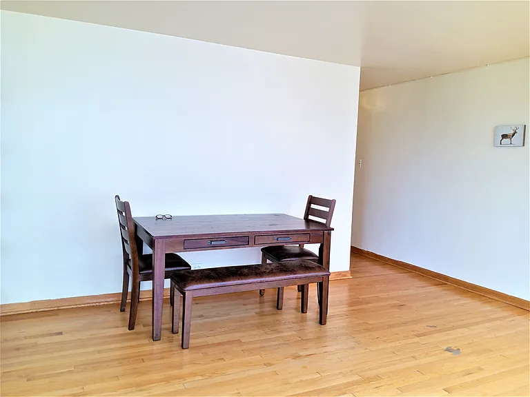 1450 E 55th St #525 — Photo 7