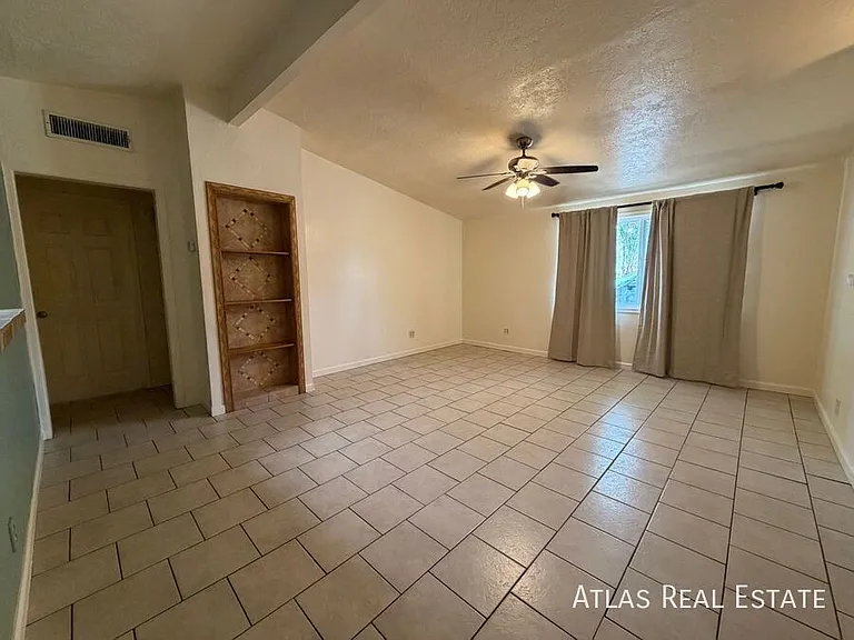 1932 S Campbell Ave — Photo 27