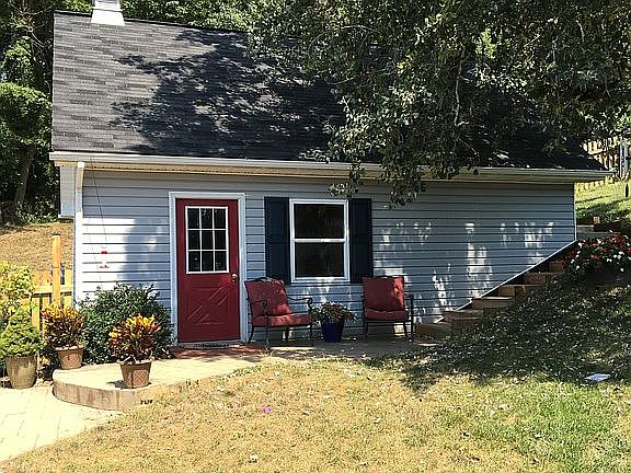 Garage with 2nd story room