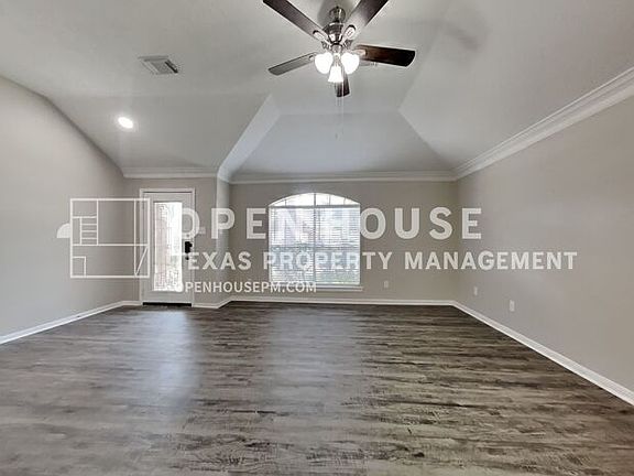 5th image of 20423 Drakewood Dr