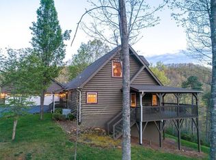 282 Leafstone Cir, Sylva, NC 28779