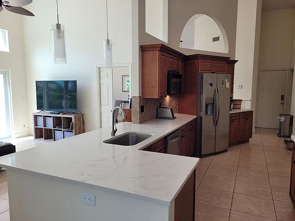5th image of 1236 Columbine Place