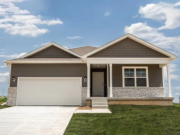 301 40th St SW, Altoona, IA 50009