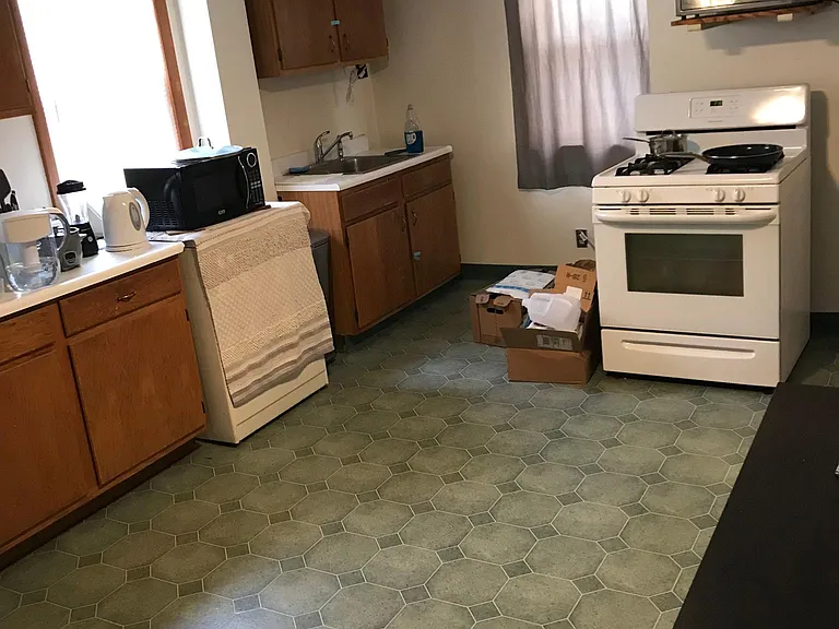 13 Watson St #1 — Photo 10