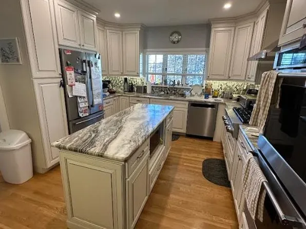 6 Walter Place image 3 of 7