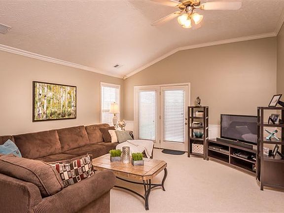 3rd image of 2417 Gooseberry Cir