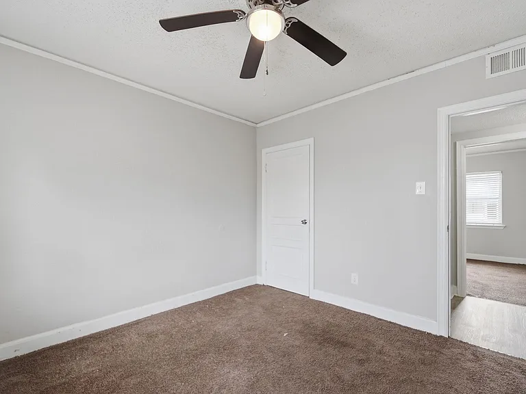Millington Oaks Apartments — Photo 7