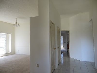 4th image of 3017 Kingswood Dr