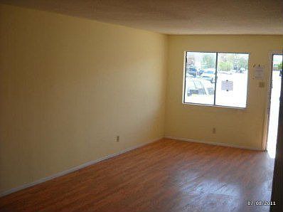 3rd image of 2312 Alamogordo Dr NW