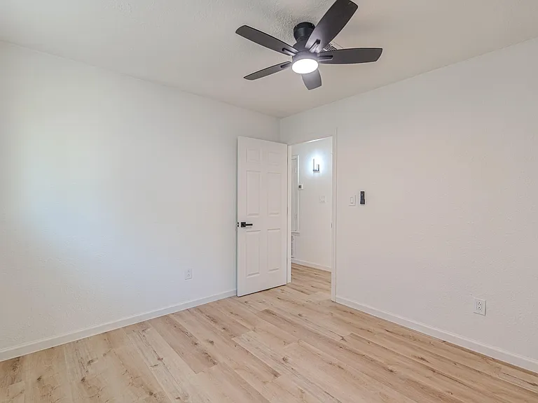 3538 Cork Dr — Photo 33