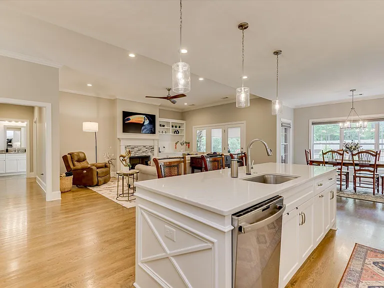 534 Long Shadow Dr — Photo 17