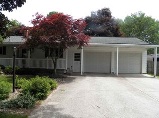 504 Bristol Ave, Middlebury, IN 46540