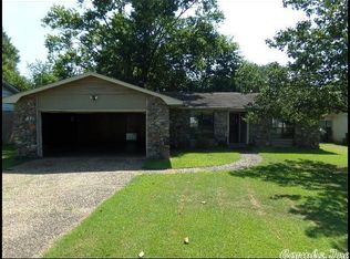 8111 Sophia Dr, Little Rock, AR 72209