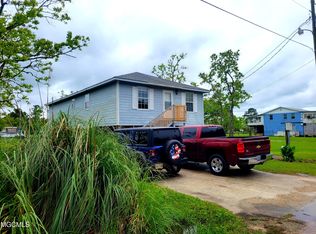 10232 Bayou View Dr E, Bay Saint Louis, MS 39520