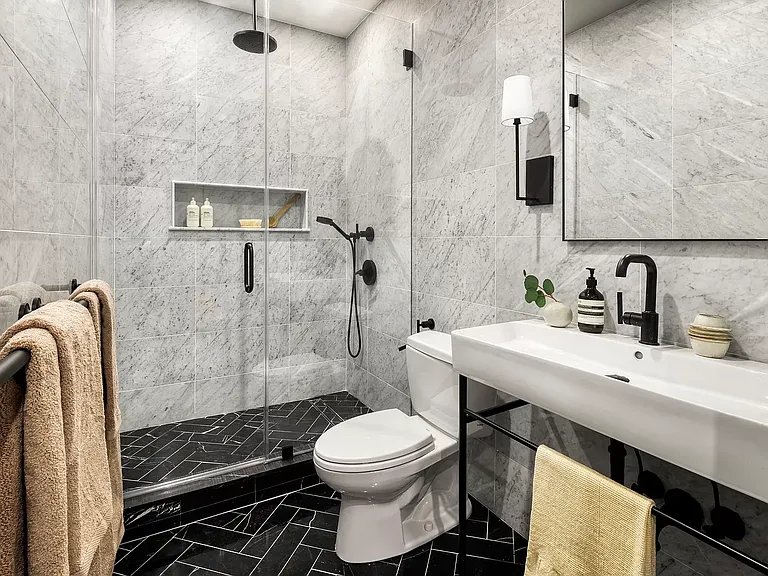 5 Hampton Pl #2 — Photo 12