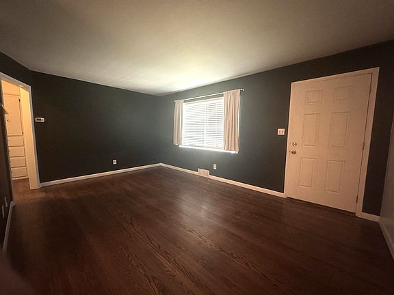 5th image of 3901 NW 56th St