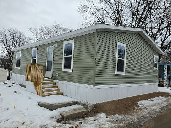 3rd image of 266 Mallard Ln #266