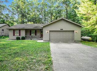 7413 W Nestel Rd, Houghton Lake, MI 48629