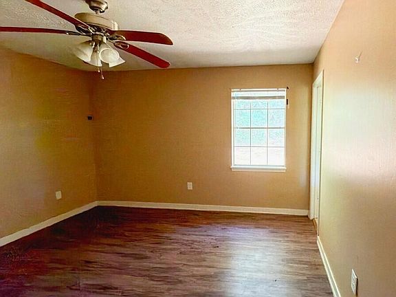 4th image of 4748 Old Poplar Rd