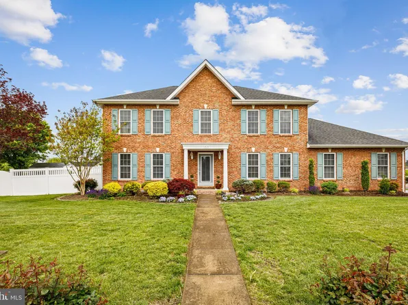 100 Kabardin Ct, Stephens City, VA 22655