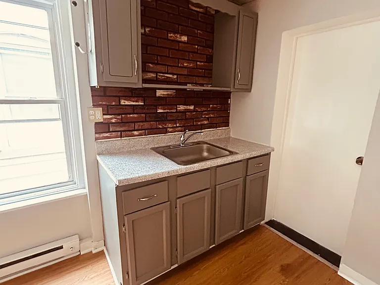 1233 Mechanic St #2 — Photo 2
