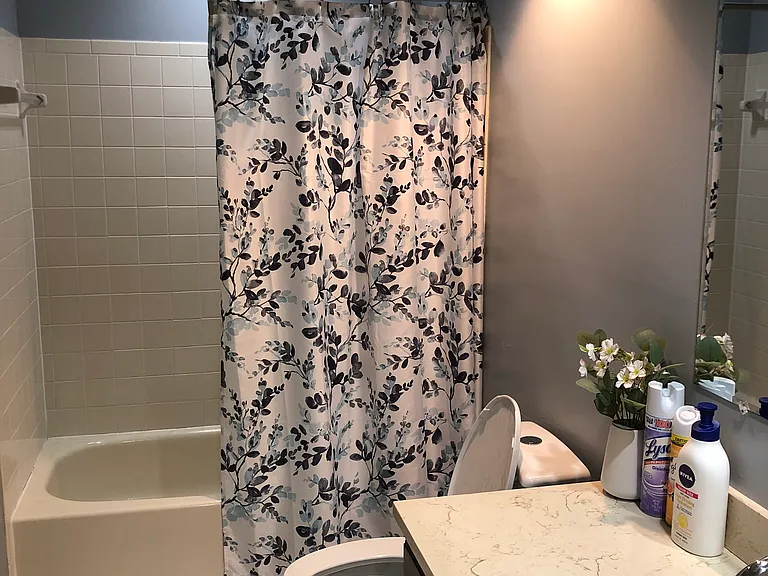 15409 Pine Tree Ct — Photo 5