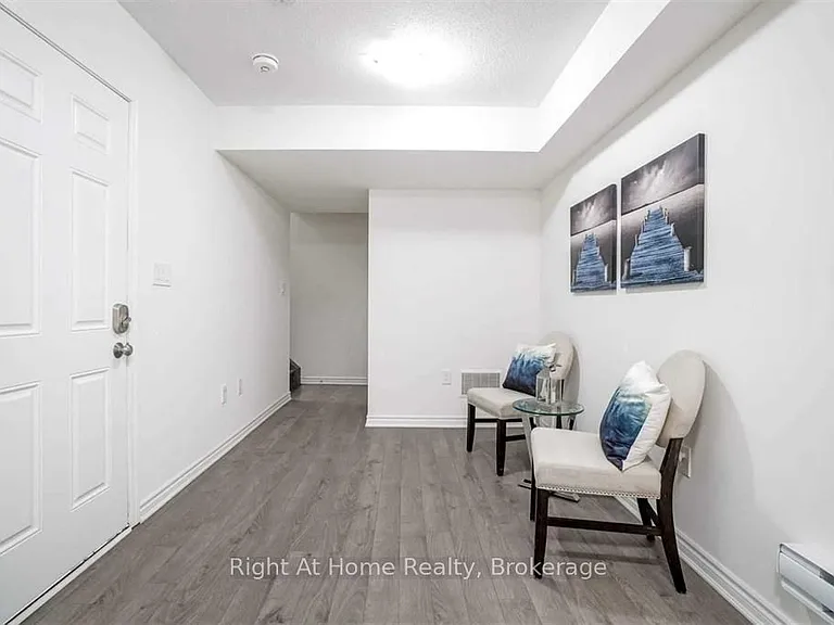 297 Murlock Hts — Photo 5