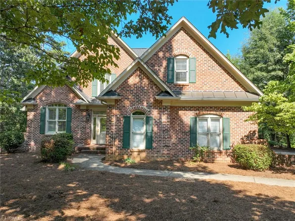 205 Piney Grove Point, New London, NC 28127
