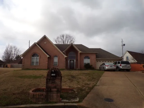 7393 Highland Oaks Cv, Memphis, TN 38125