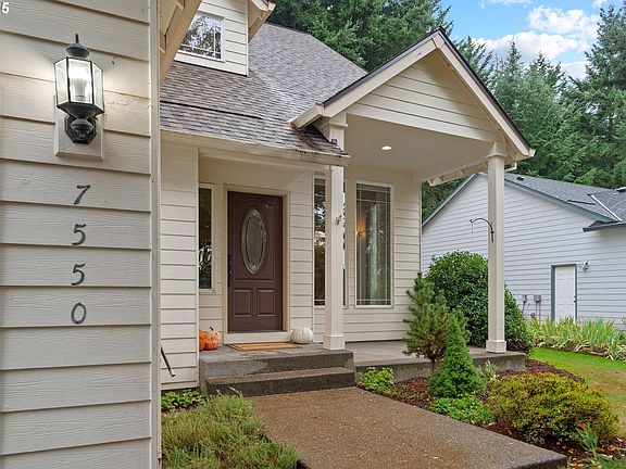 3rd image of 7550 SE Little Creek Ln