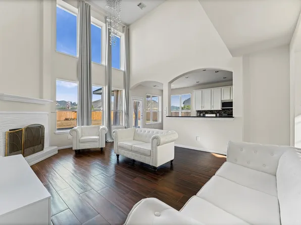 19314 Casey Creek Ct, Richmond, TX 77407