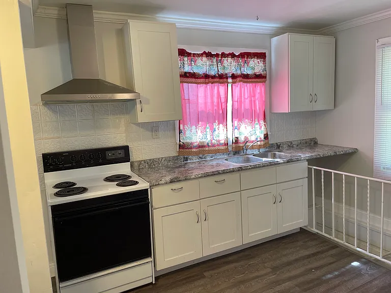 8521 Betty Lee Ave — Photo 2