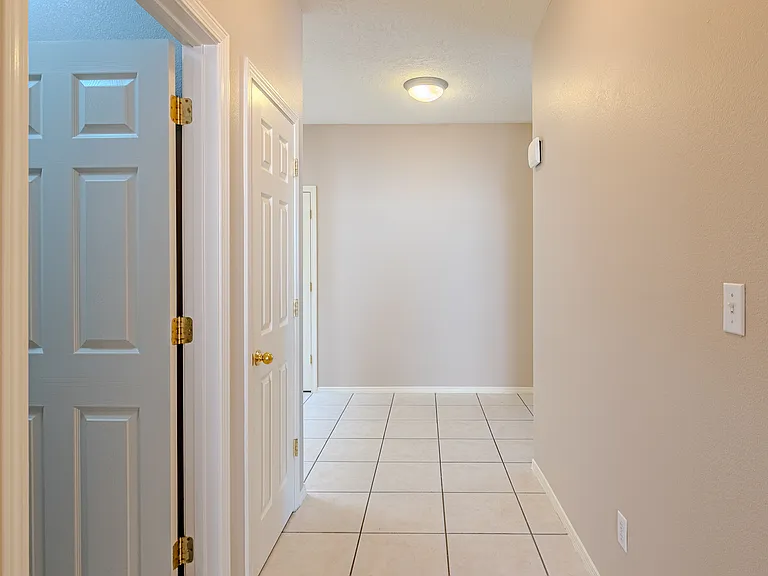 1124 Calle Corvo NE — Photo 44
