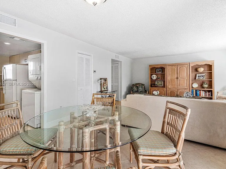 1520 Salzedo St #F — Photo 7