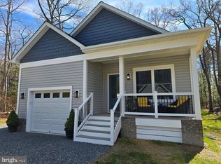 312 9th St, Colonial Beach, VA 22443