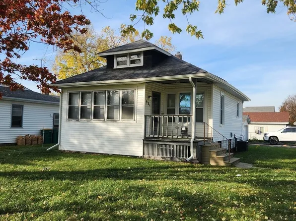 921 Curtis Ave, Joliet, IL 60435