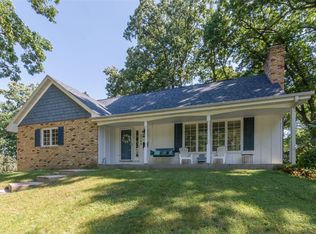 3744 Wenig Rd NE, Cedar Rapids, IA 52402